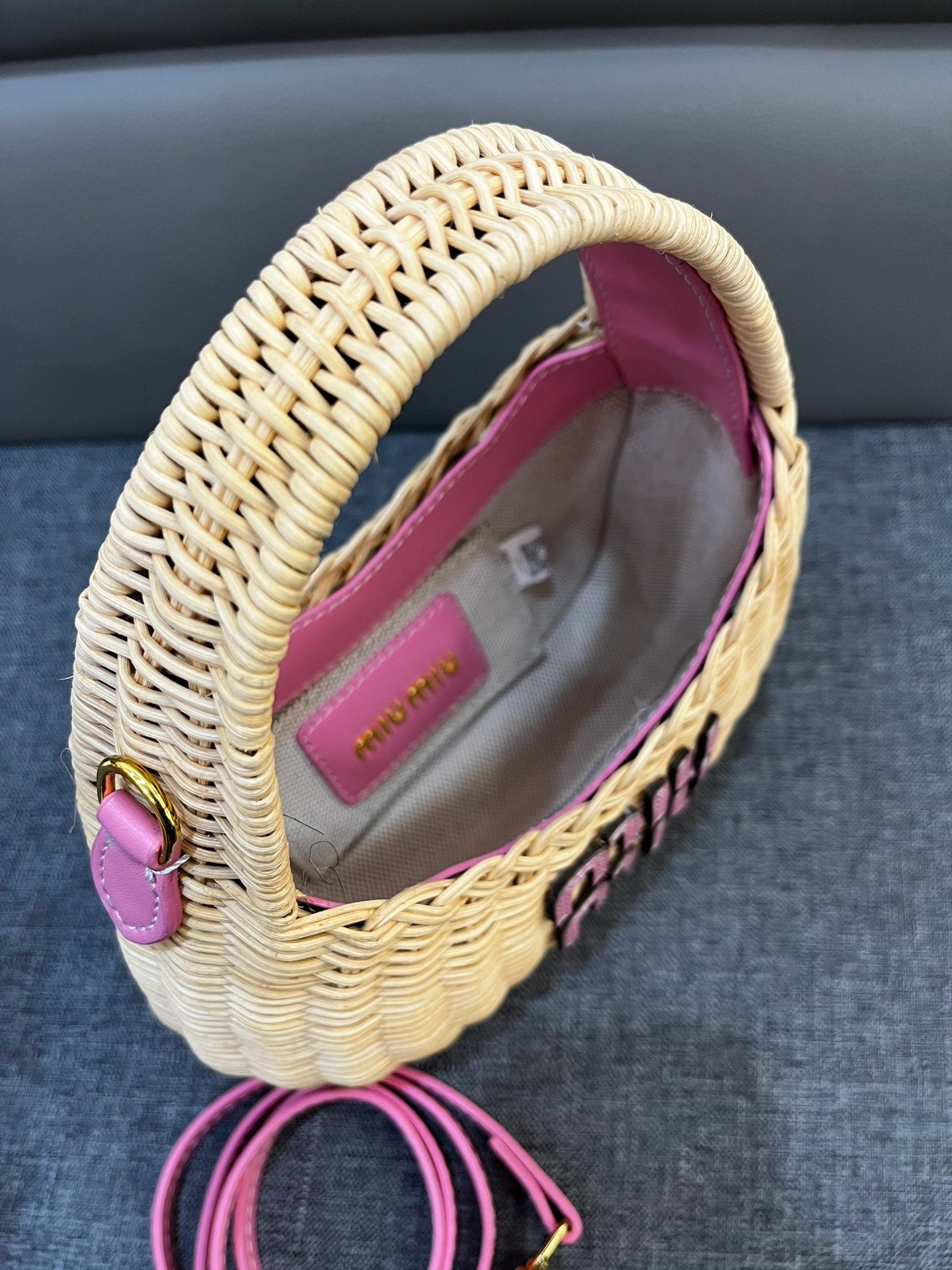 146PA119B Popular woven bag