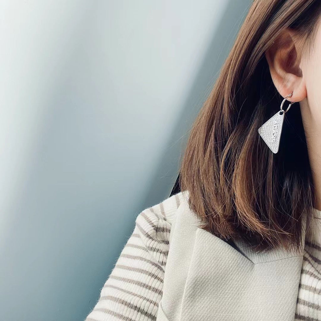 14PD515E Popular  Earrings