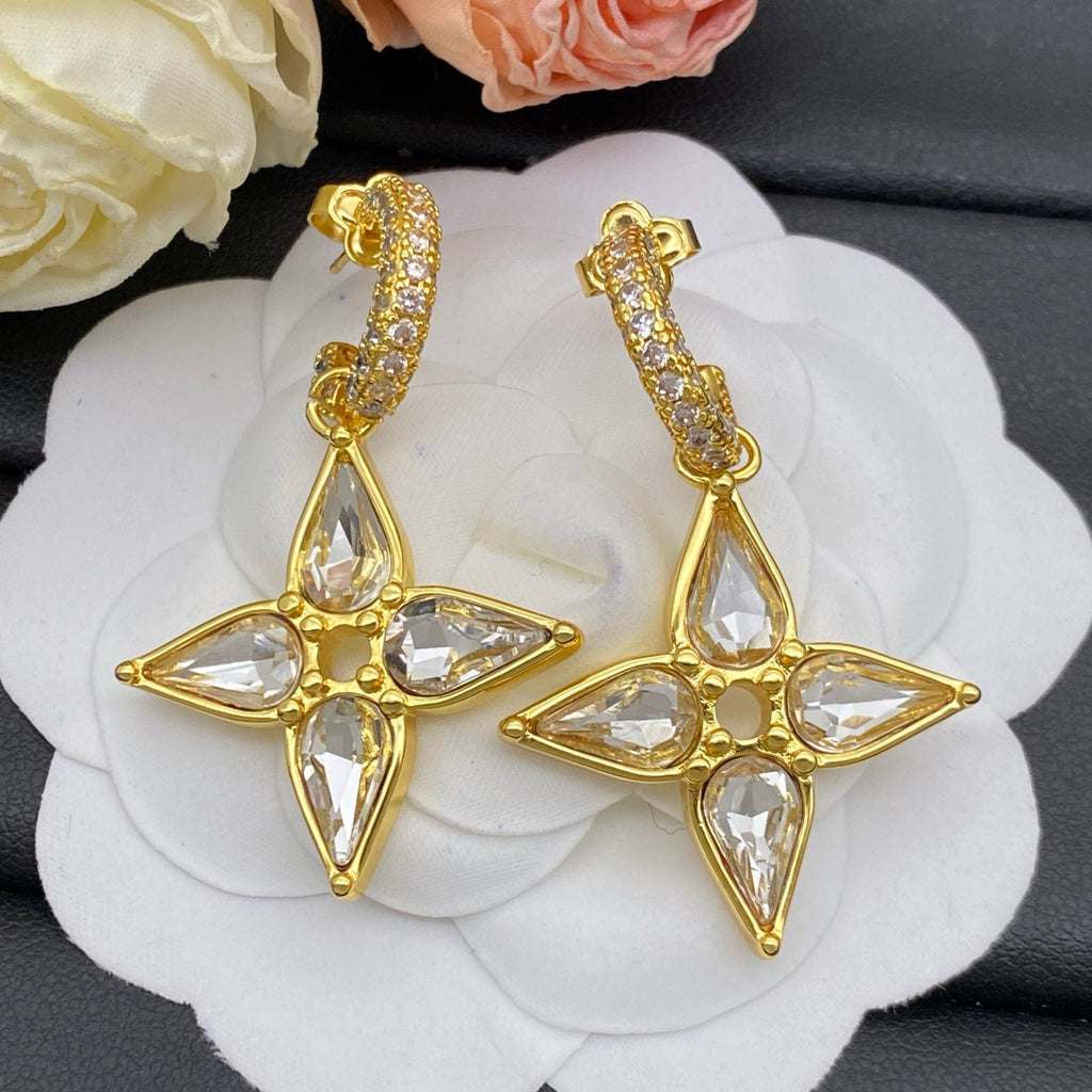 15ZE65E Popular Earrings