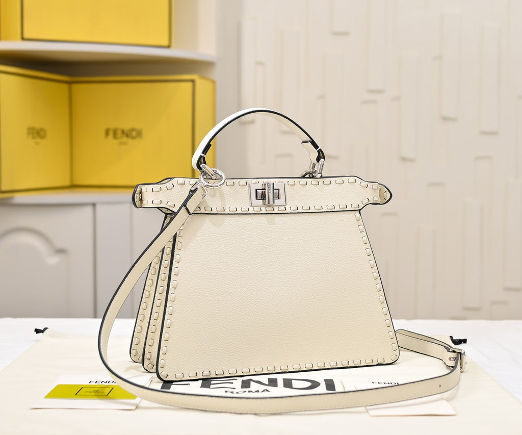 15RF137B Popular leather bag