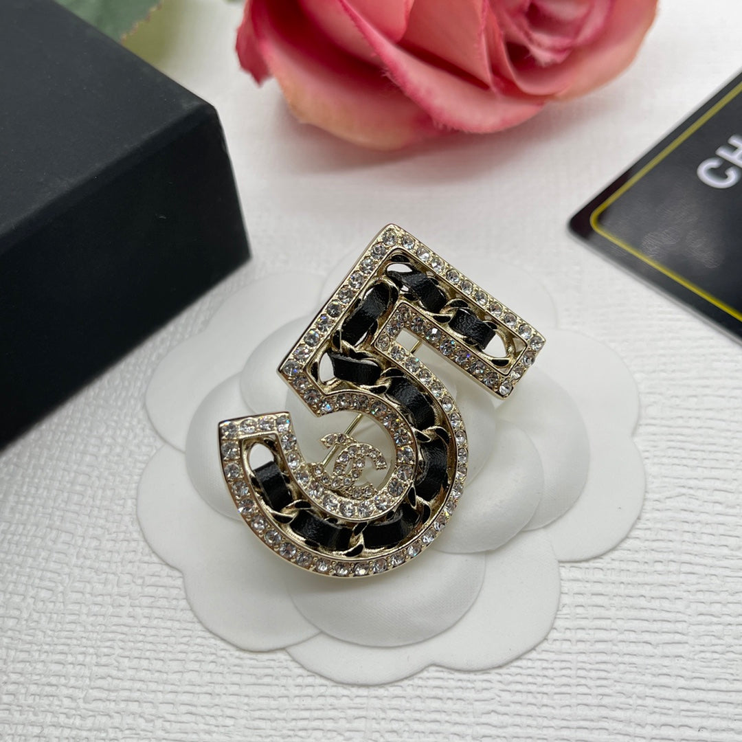 14C846E Popular Brooch