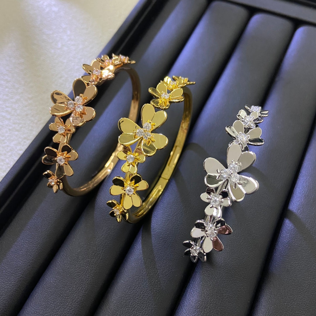 15QVC27K  Popular Bracelets