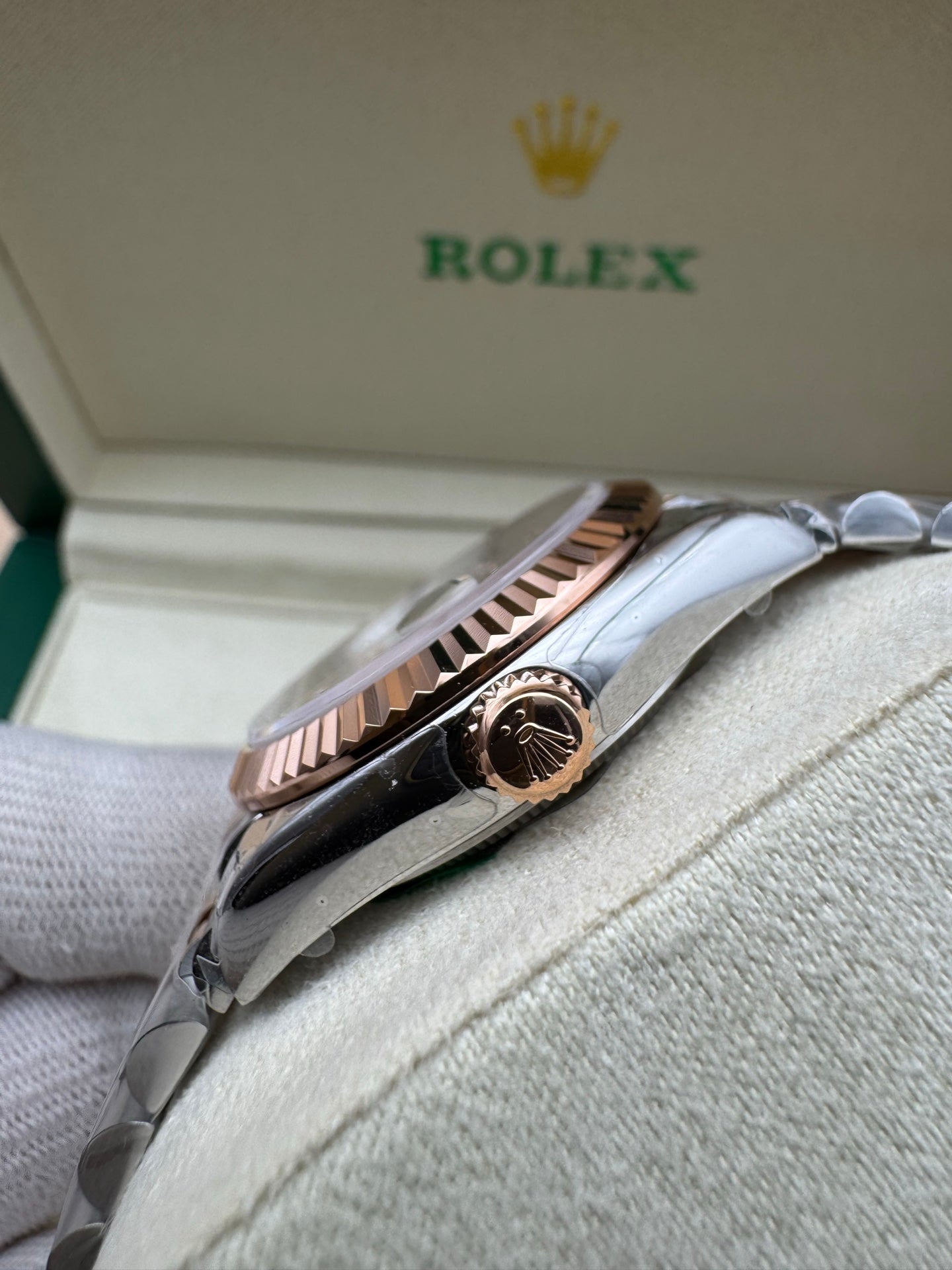 136RL11L Popular Watches