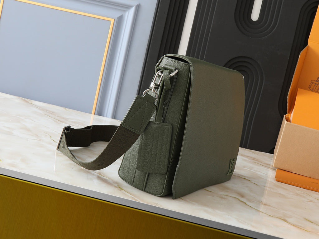 136PE78B Popular leather bag