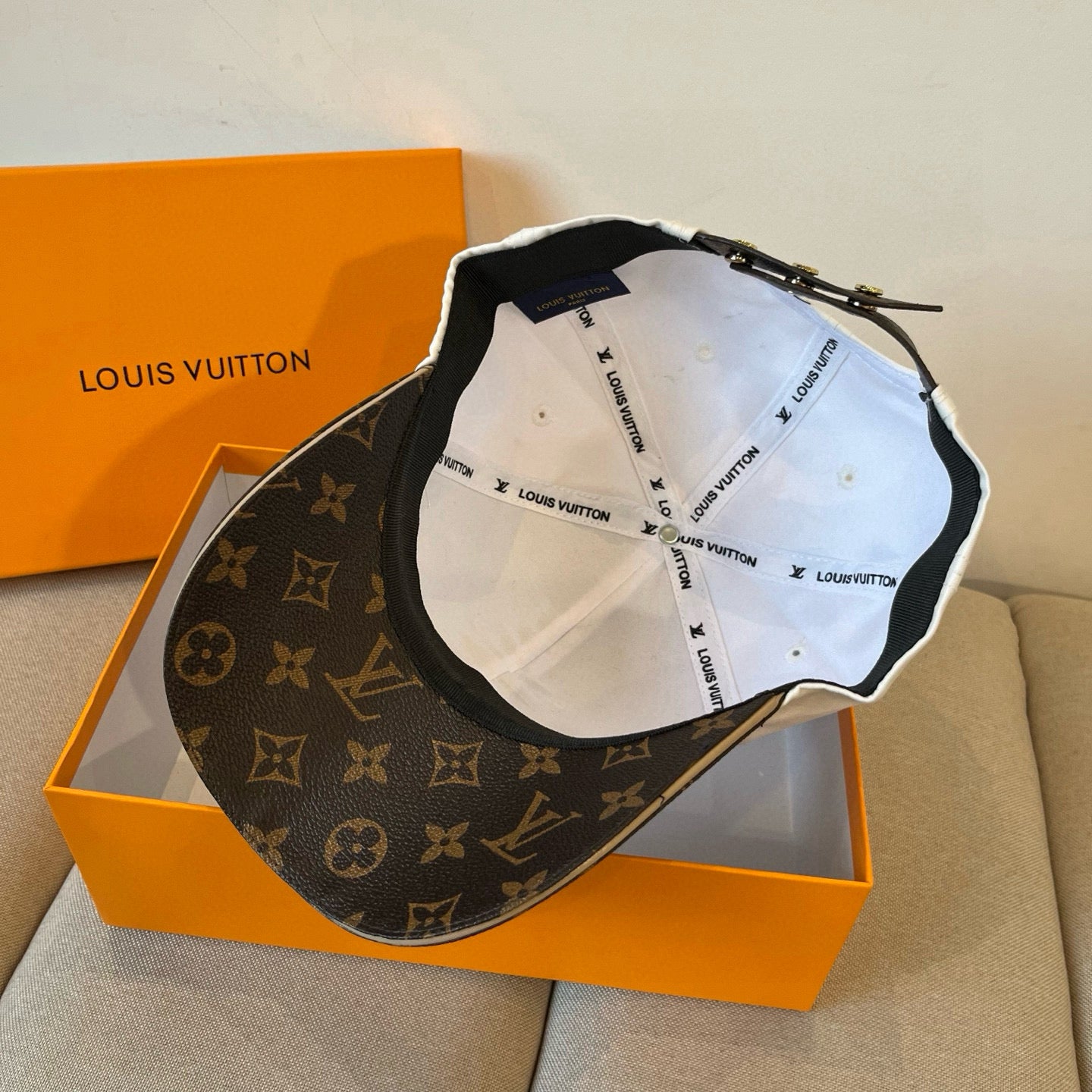 165NE16M Popular  hats
