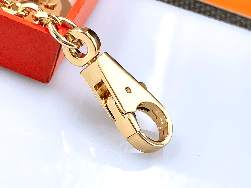 346RE45A Popular bag 's charms accessories