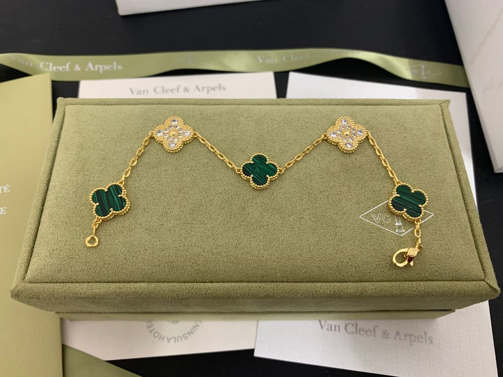 5XVA179K  Popular bracelets 5 flowers normal size1.5cm flower