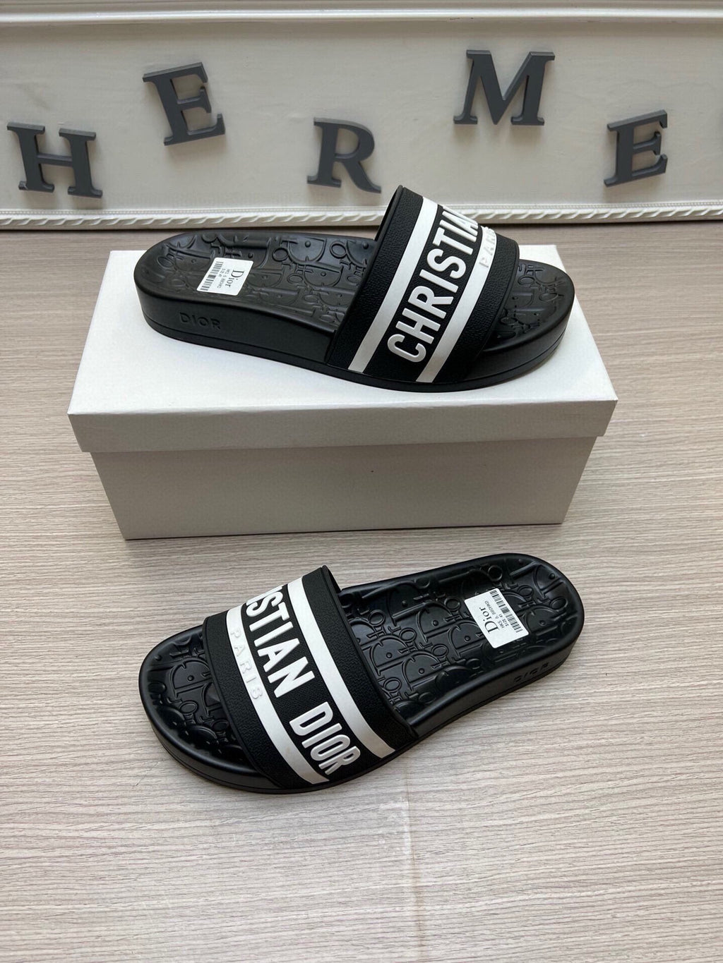 5LD212Z Popular Slippers