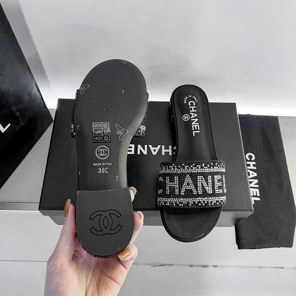 14C57Z Popular sandals