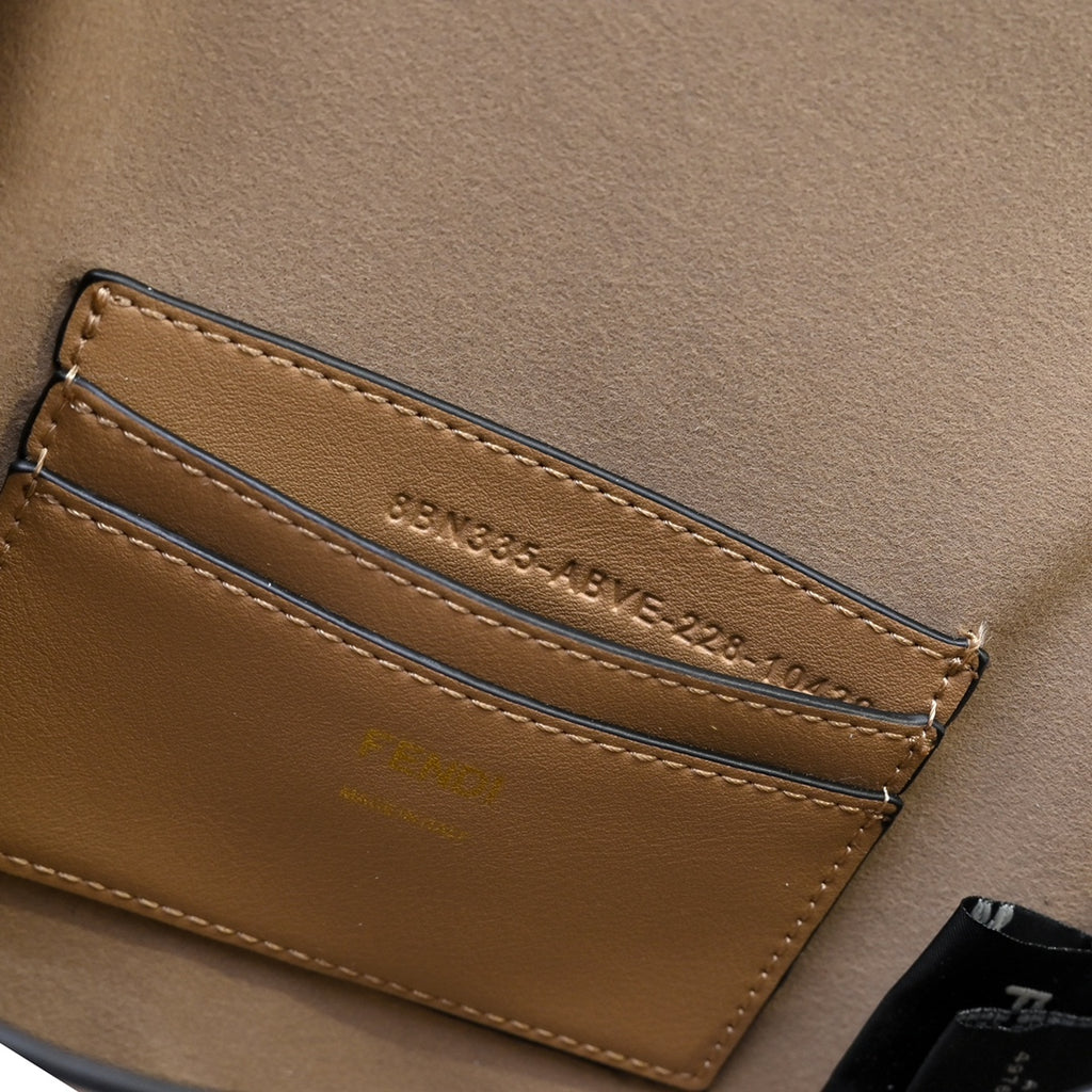 15RF138B Popular leather bag