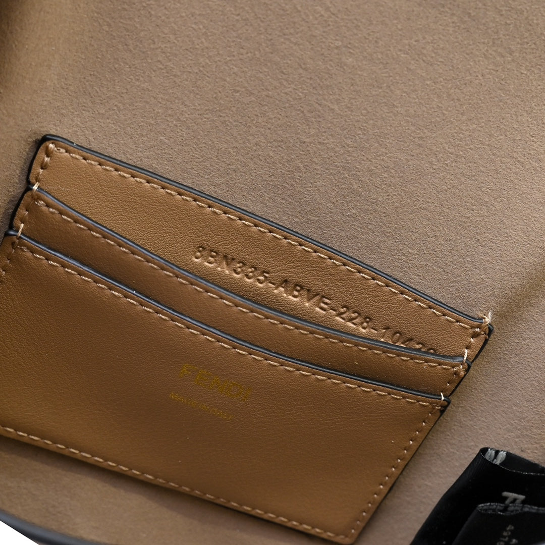 15RF138B Popular leather bag