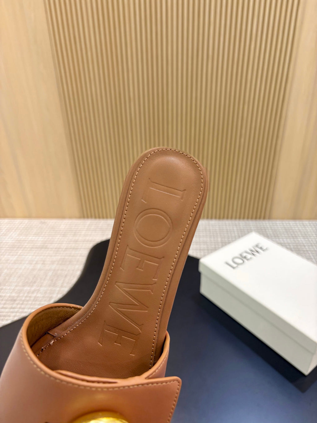 Z2X66V16 Popular high-quality leather Shoes