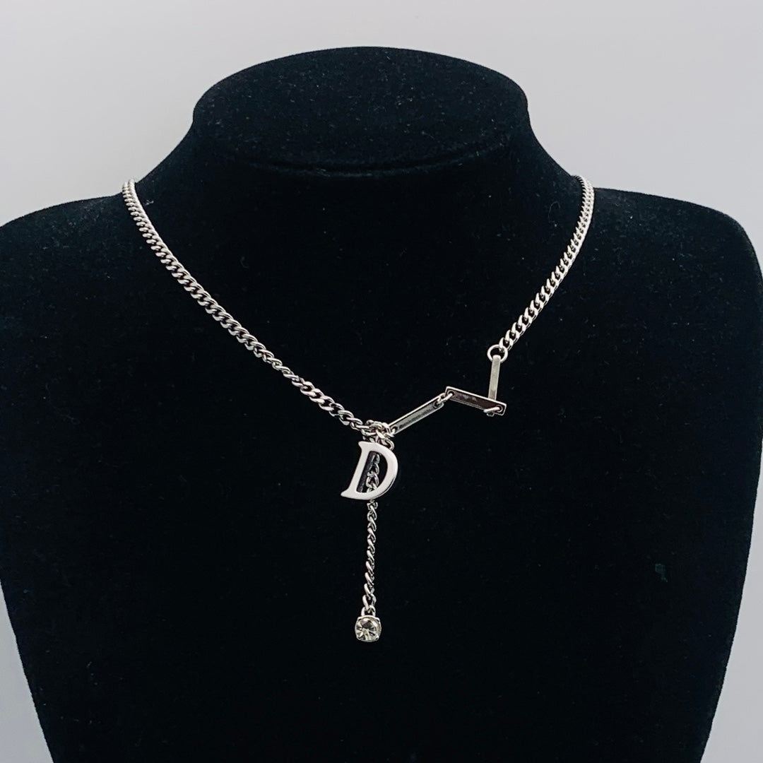 175RD28X Popular  Necklaces .