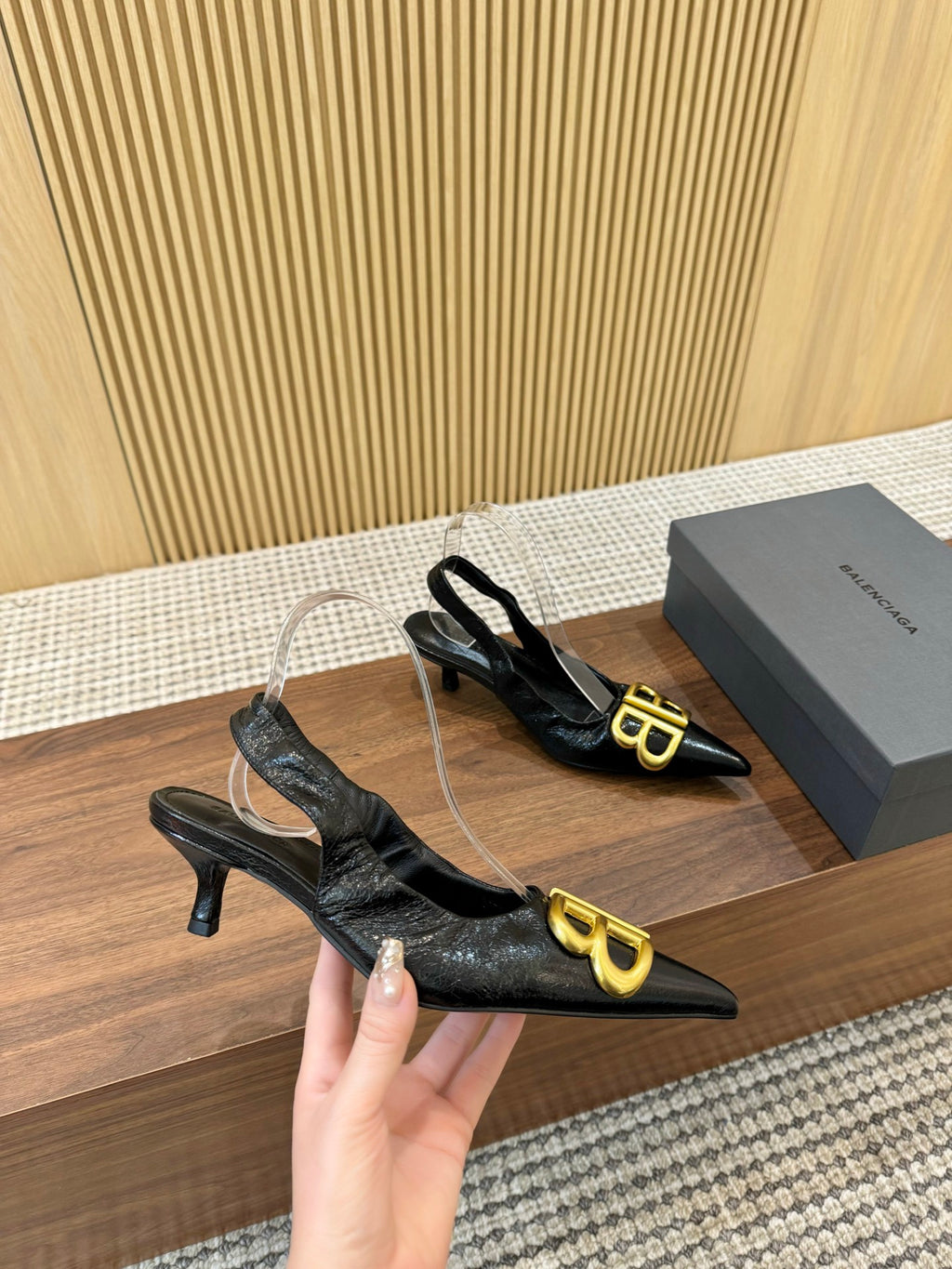 255QJ45Z Popular  leather High heels