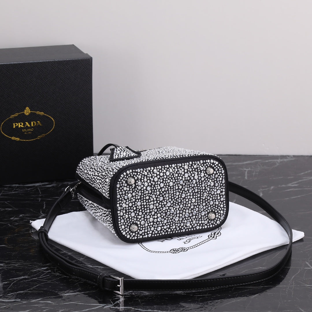 2XPD265B Popular    leather bag 