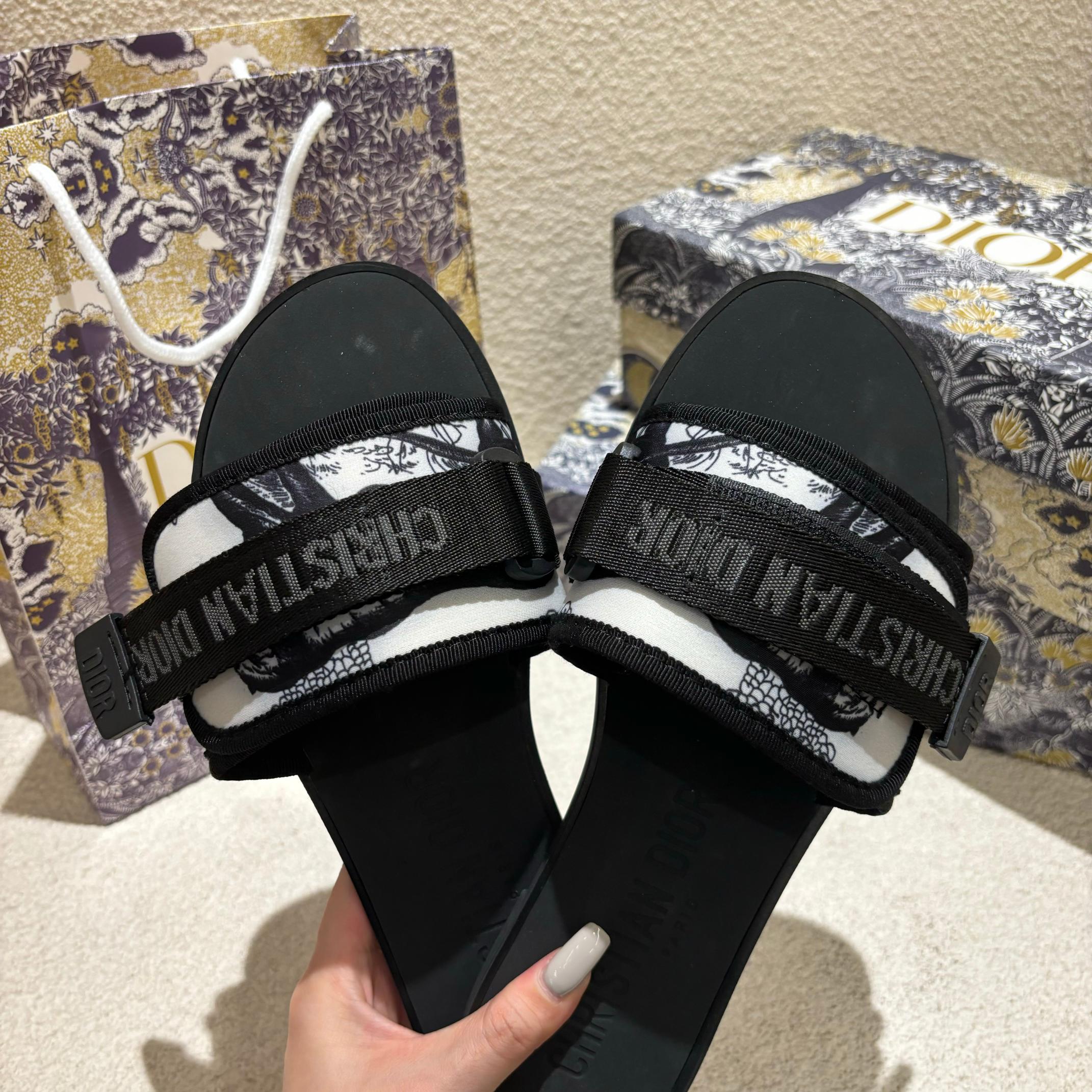 14D17Z Popular slippers