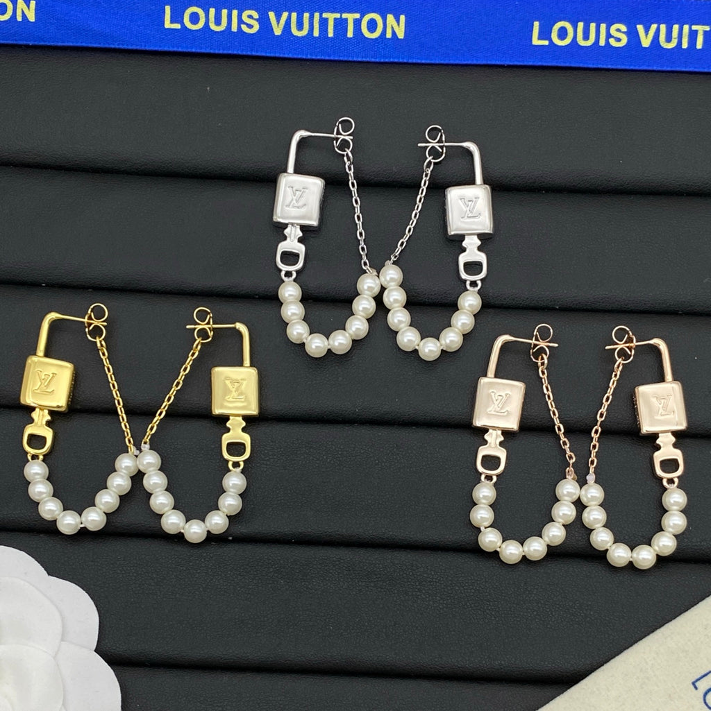 15ZE48E Popular Earrings