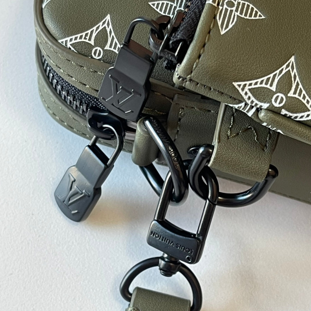 155NE77B Popular   leather bag
