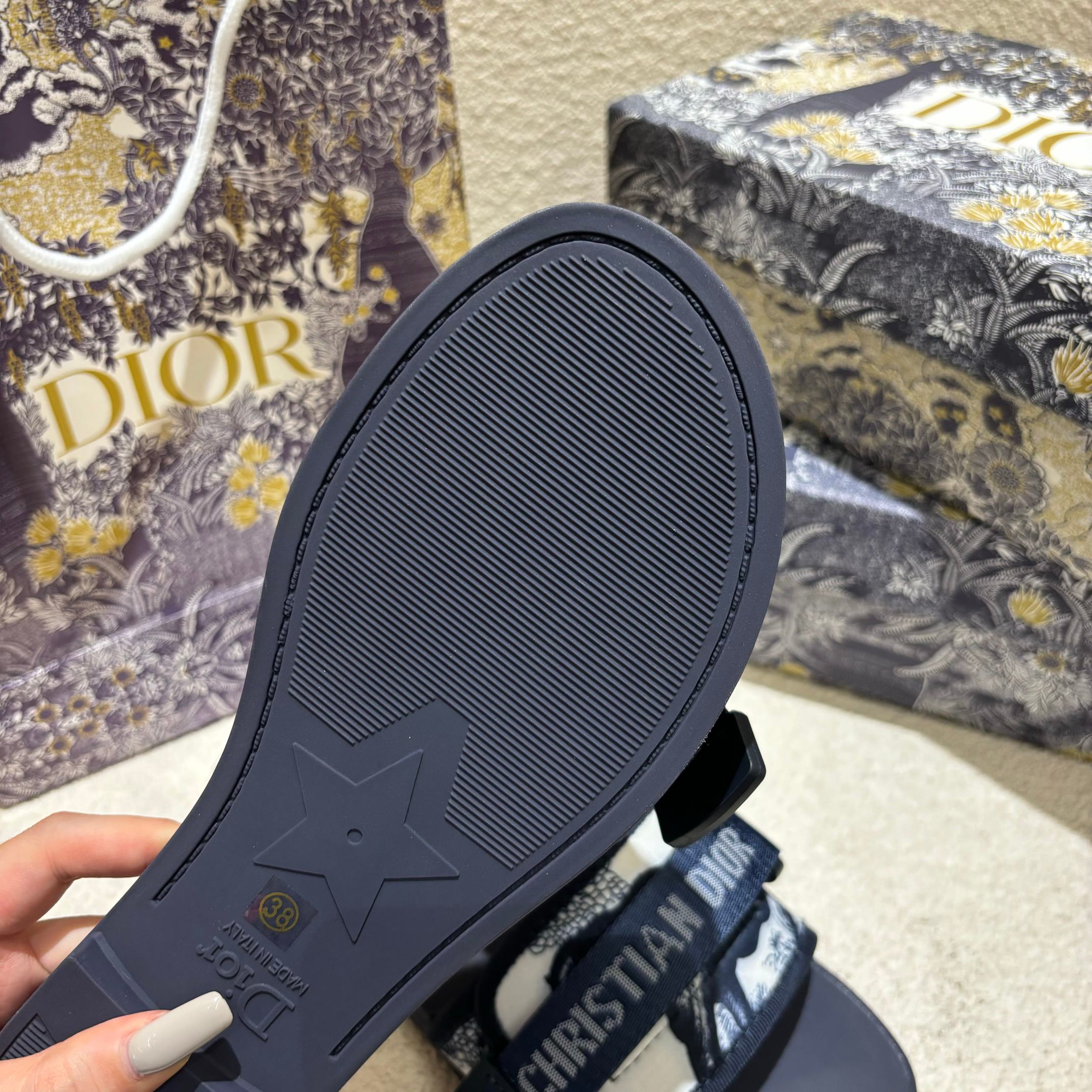 14D17Z Popular slippers
