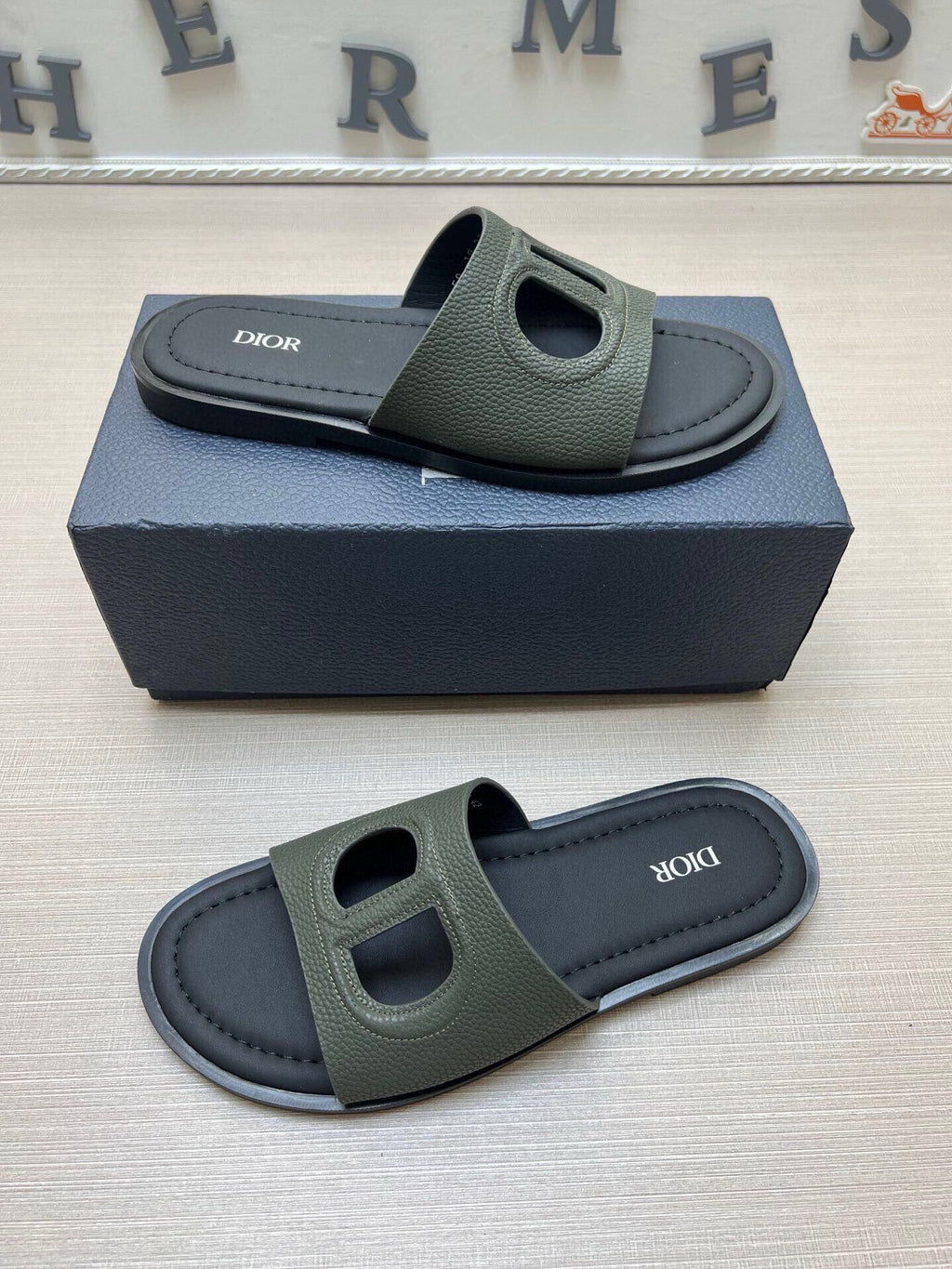 535ZD306Z Popular Slippers