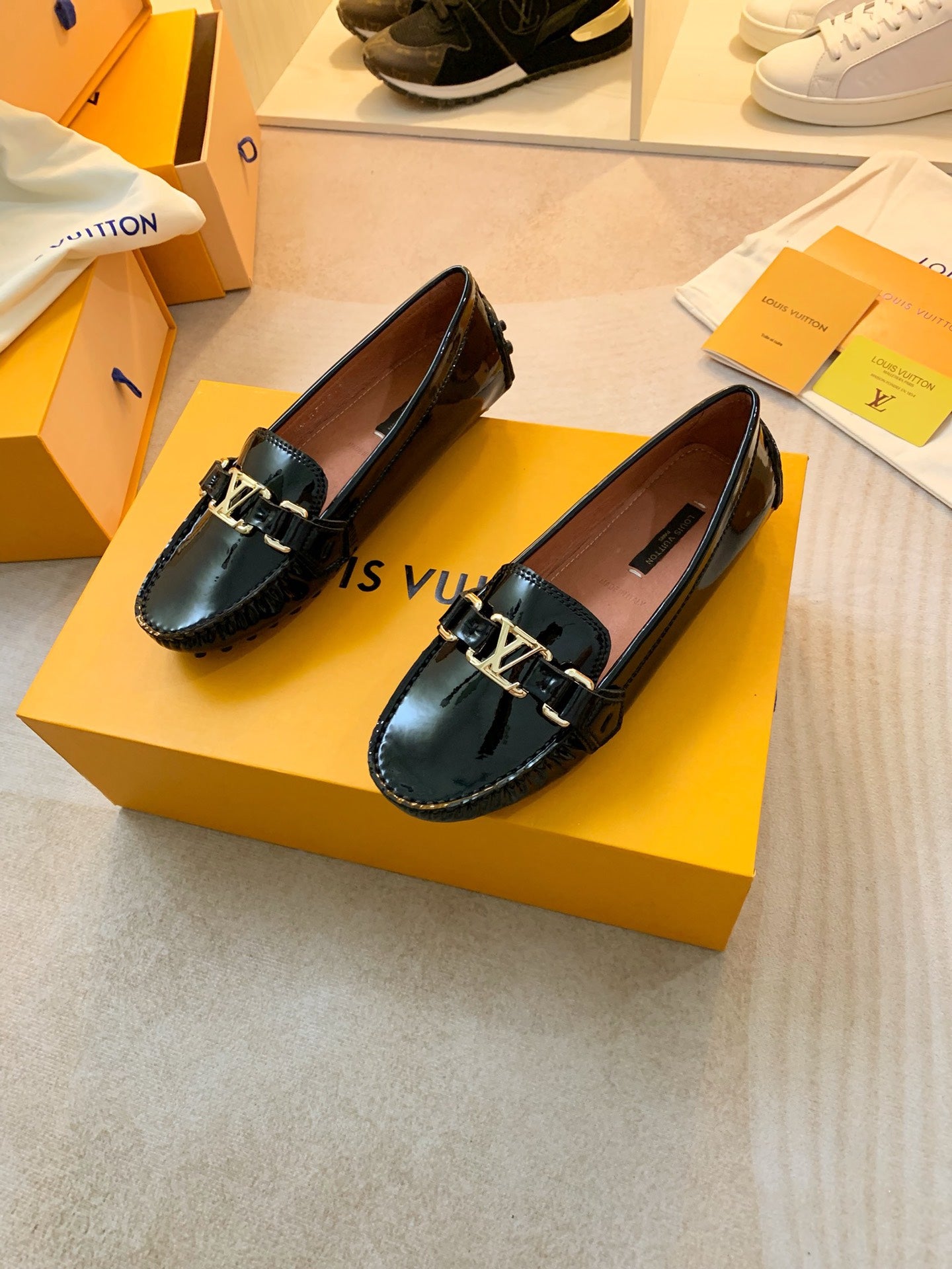 295QE98Z Popular high-quality leather shoes