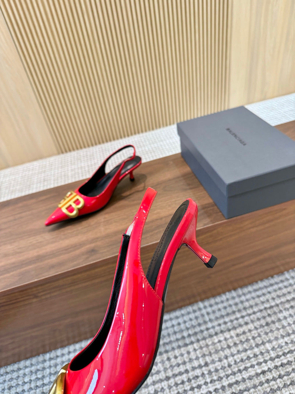 255QJ45Z Popular  leather High heels