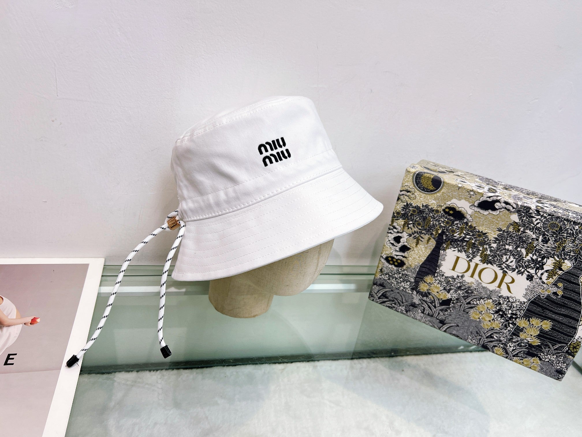 16XA30M Popular hats
