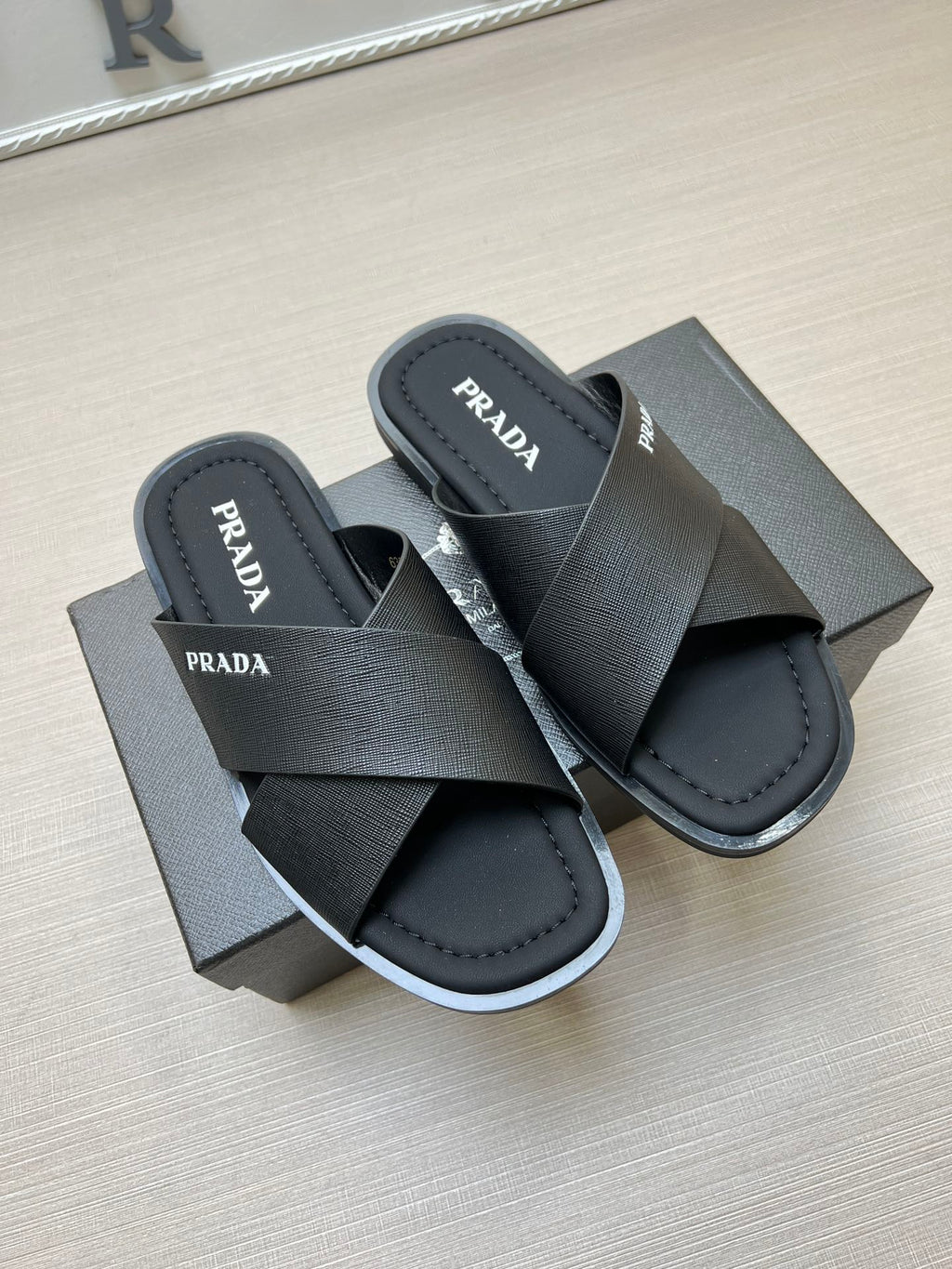 54PD72Z Popular slippers