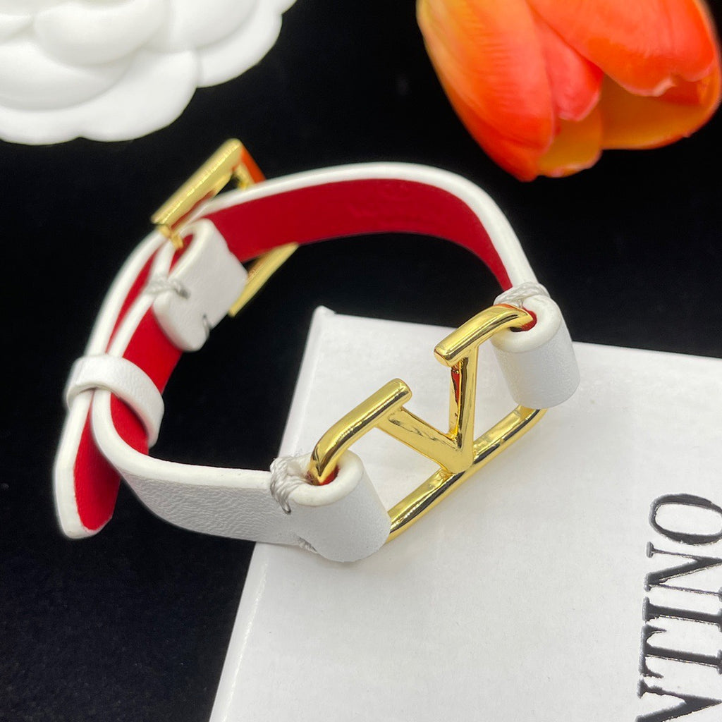 1NVL76K  Popular bracelet