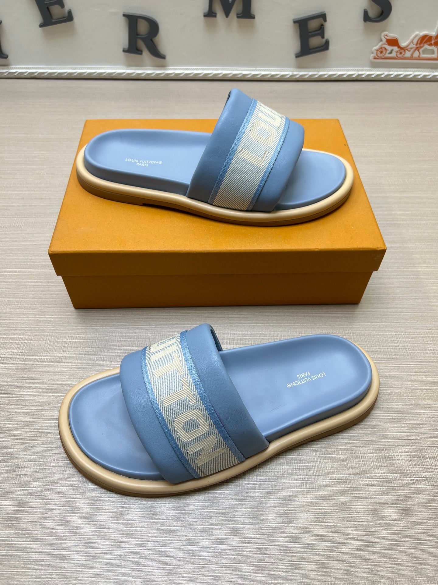 535ZE298Z Popular Slippers