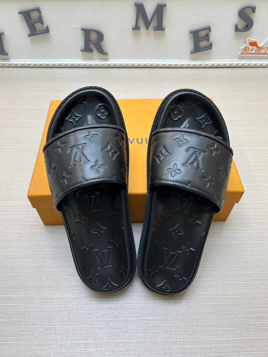 535ZE304Z Popular Slippers