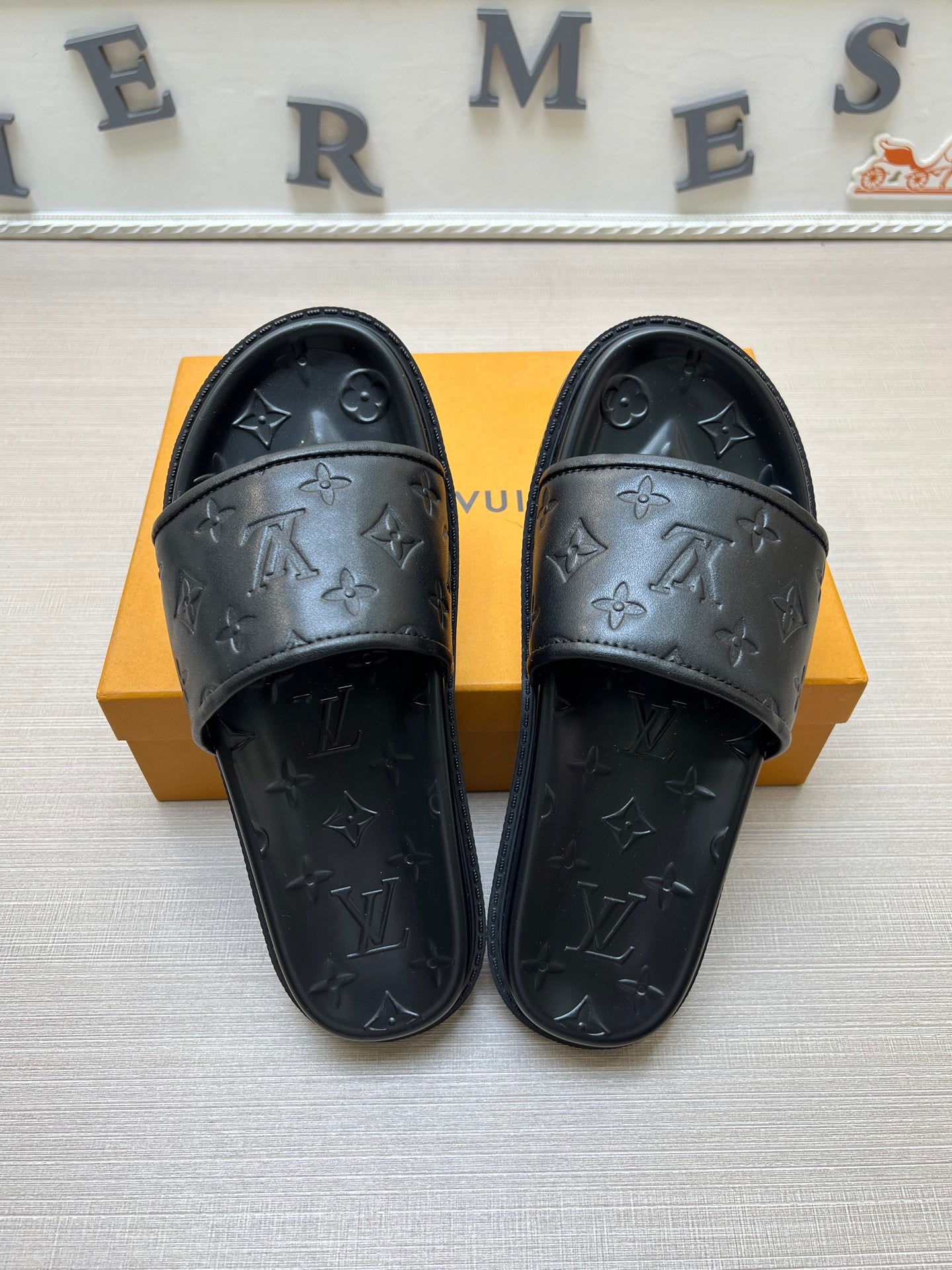 535ZE304Z Popular Slippers