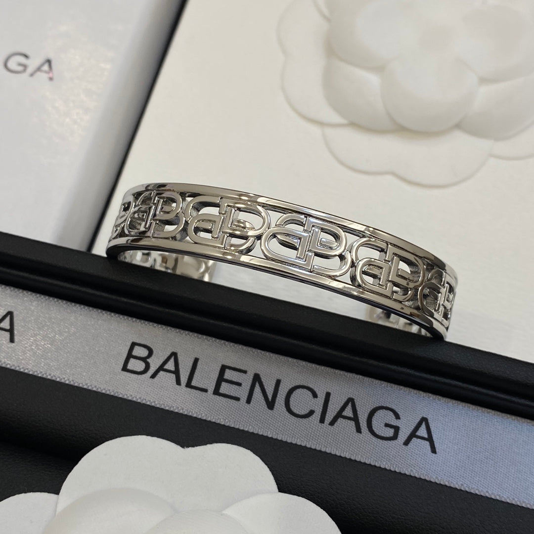 14J986K  Popular Bracelets