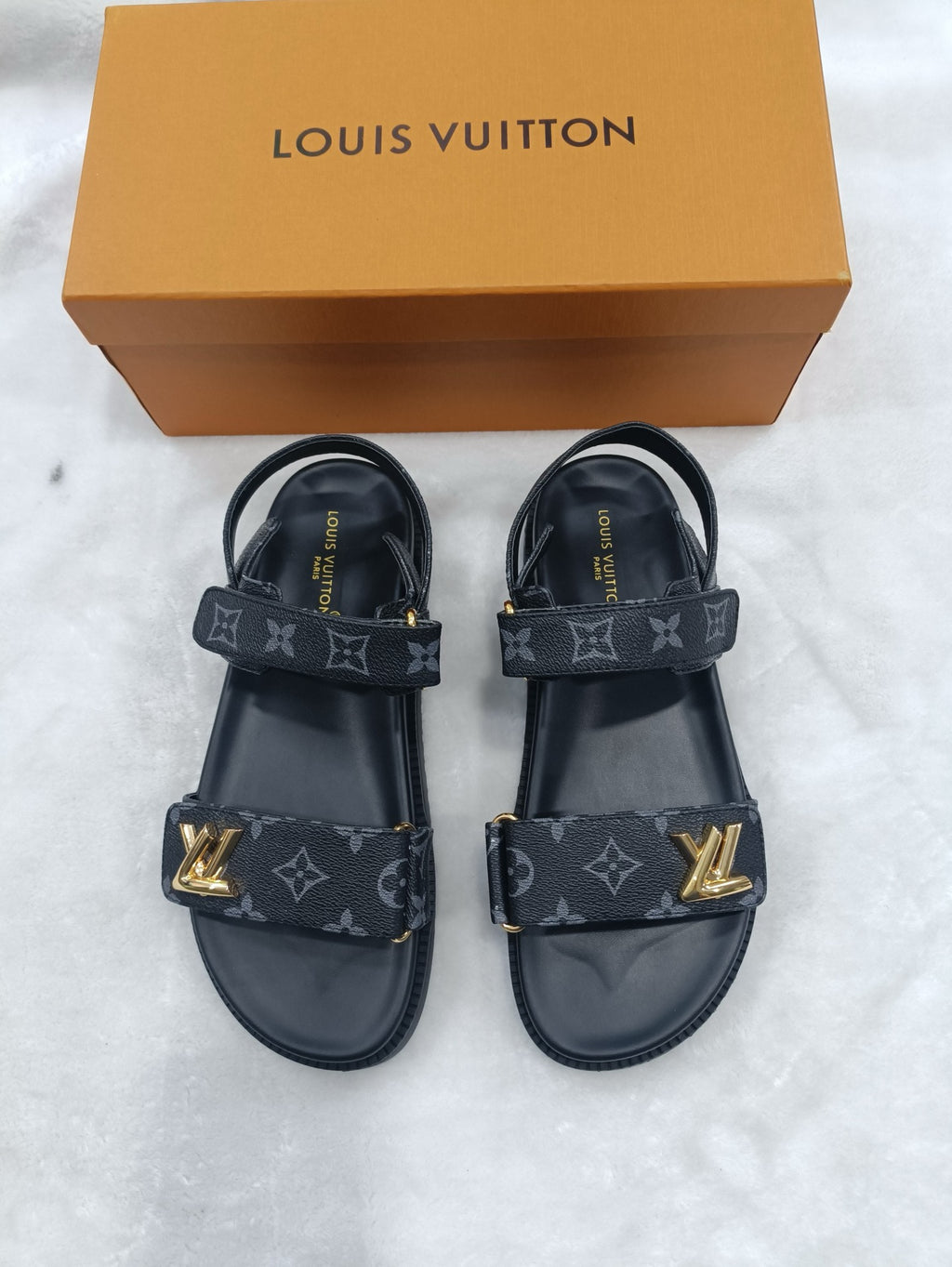 5LE211Z Popular sandals