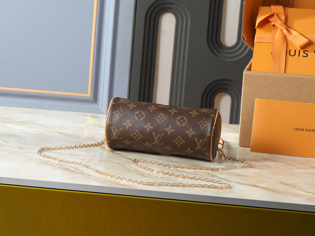 156NE21B Popular leather bag