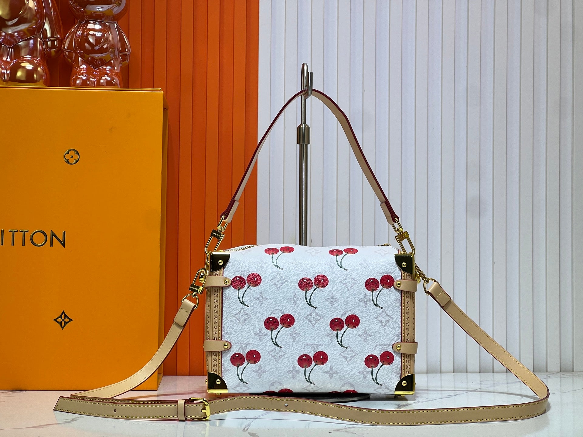155NE18B Popular    leather bag