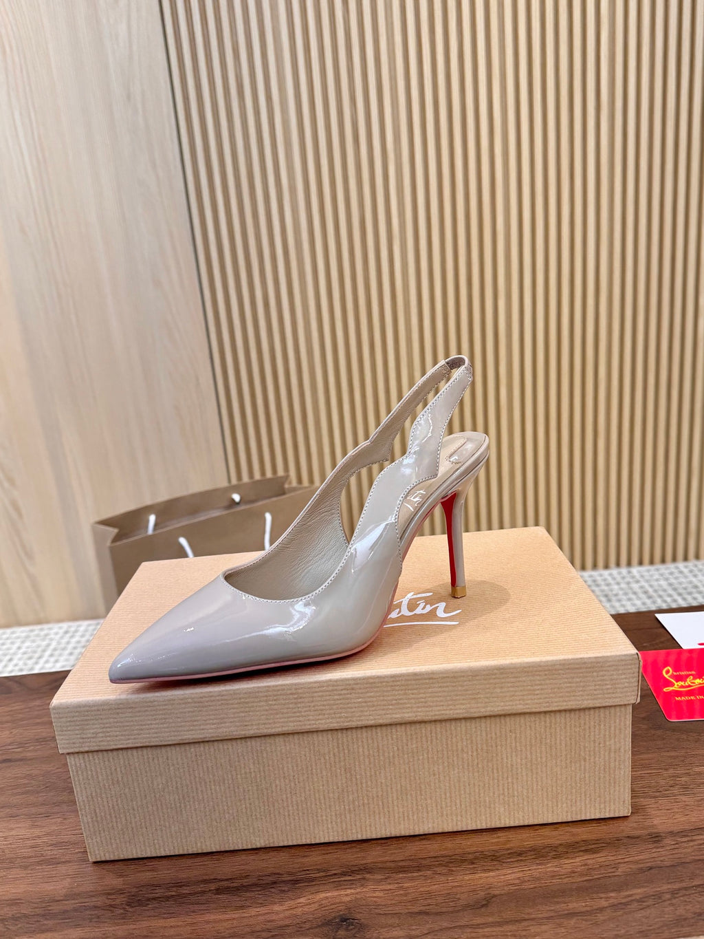 275NA5Z  Popular leather High heels