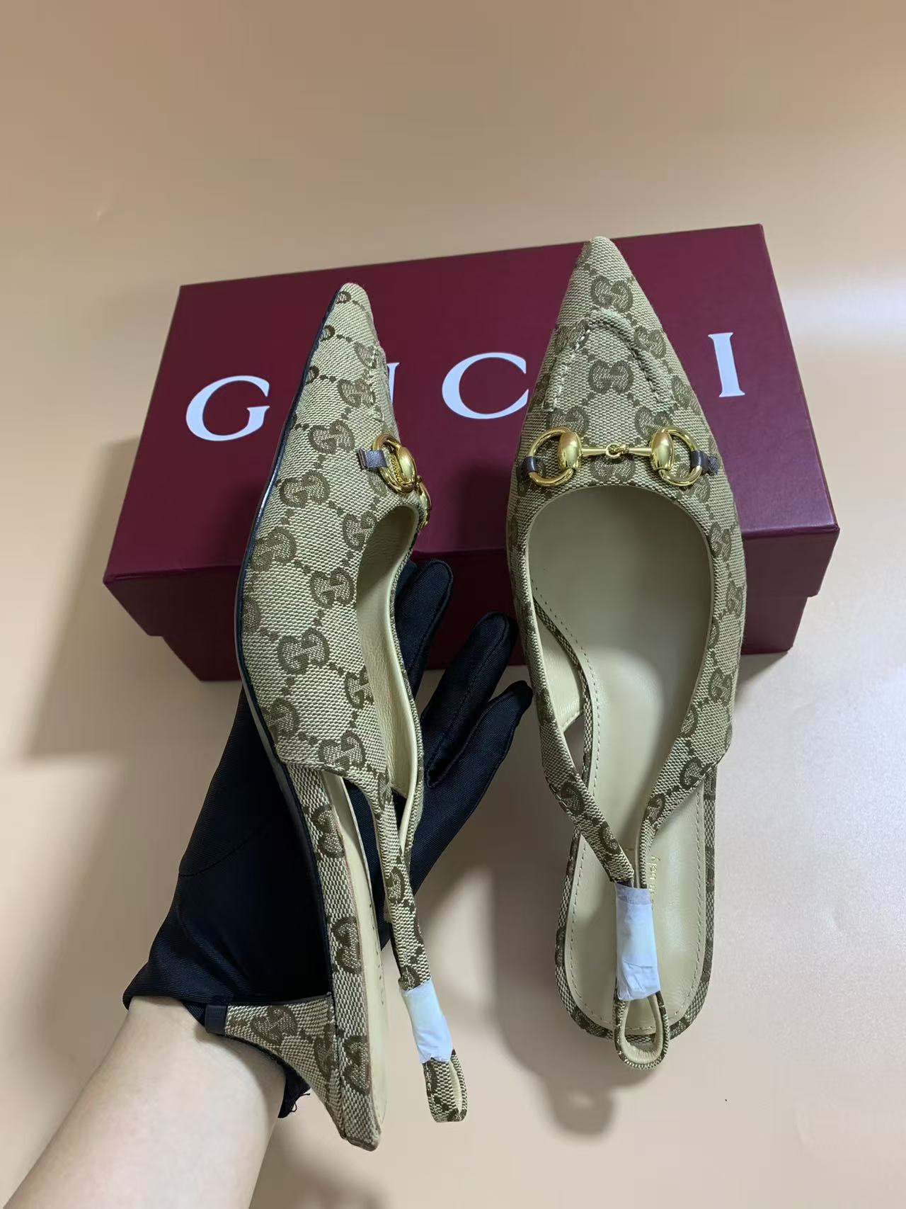 Z2X56B20 Popular high-quality leather Shoes