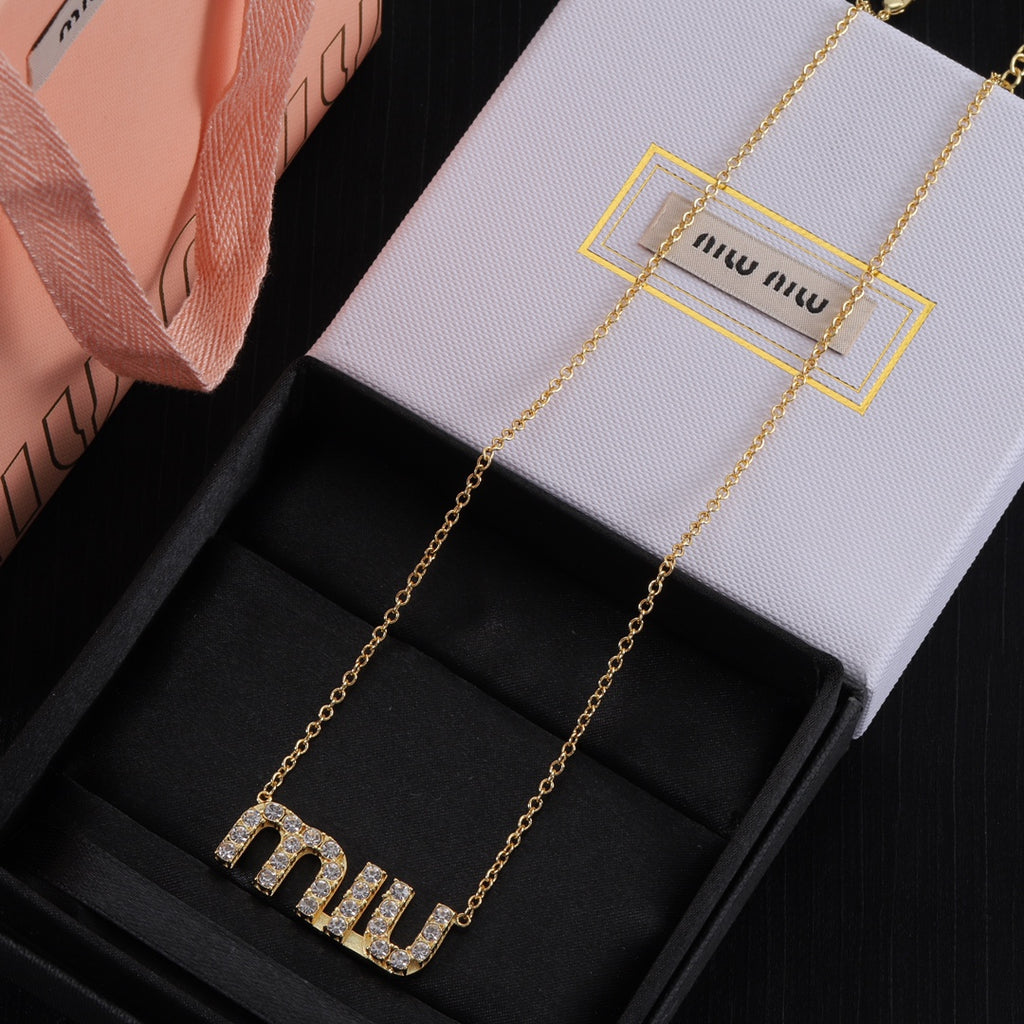 14A685K  Popular  Necklaces