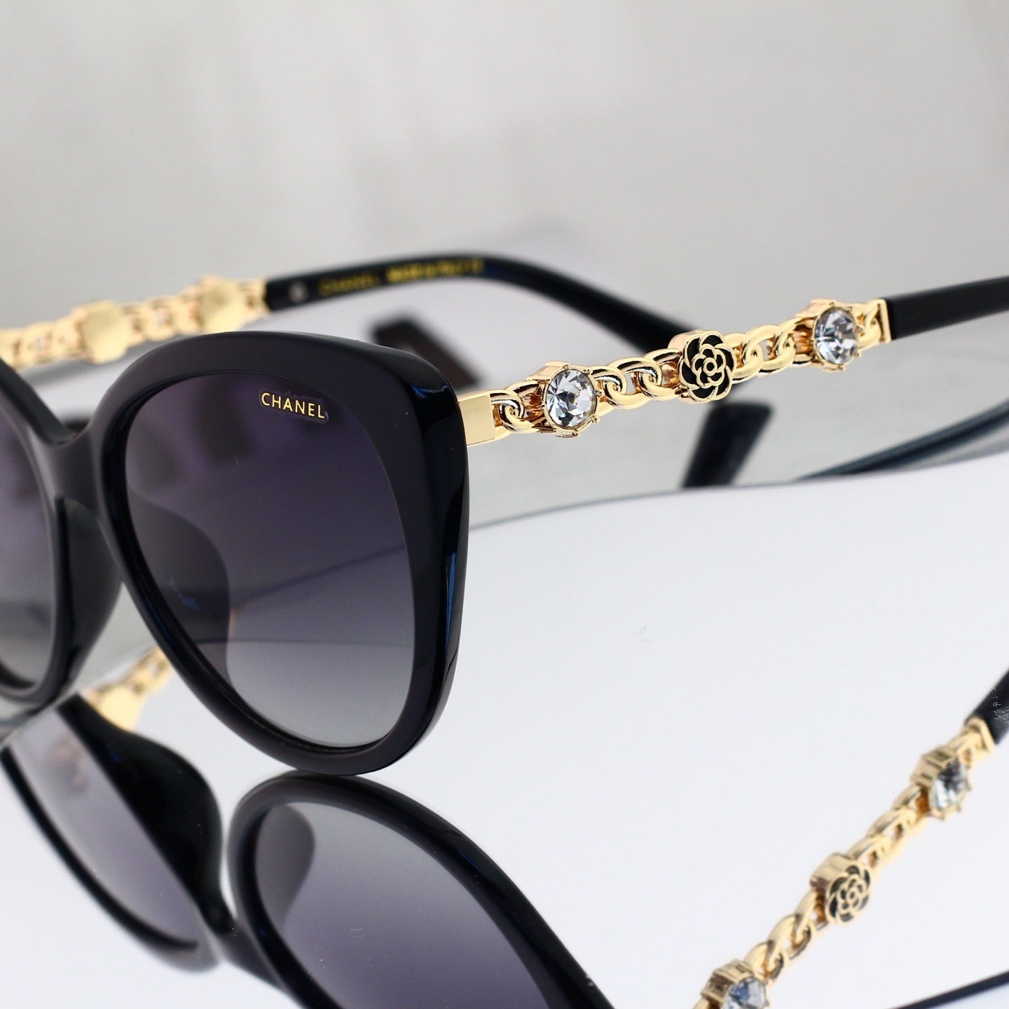156PC41T Popular Sunglasses