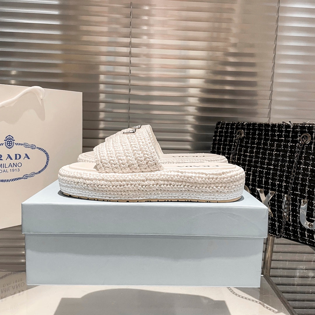 14PD21Z Popular slippers