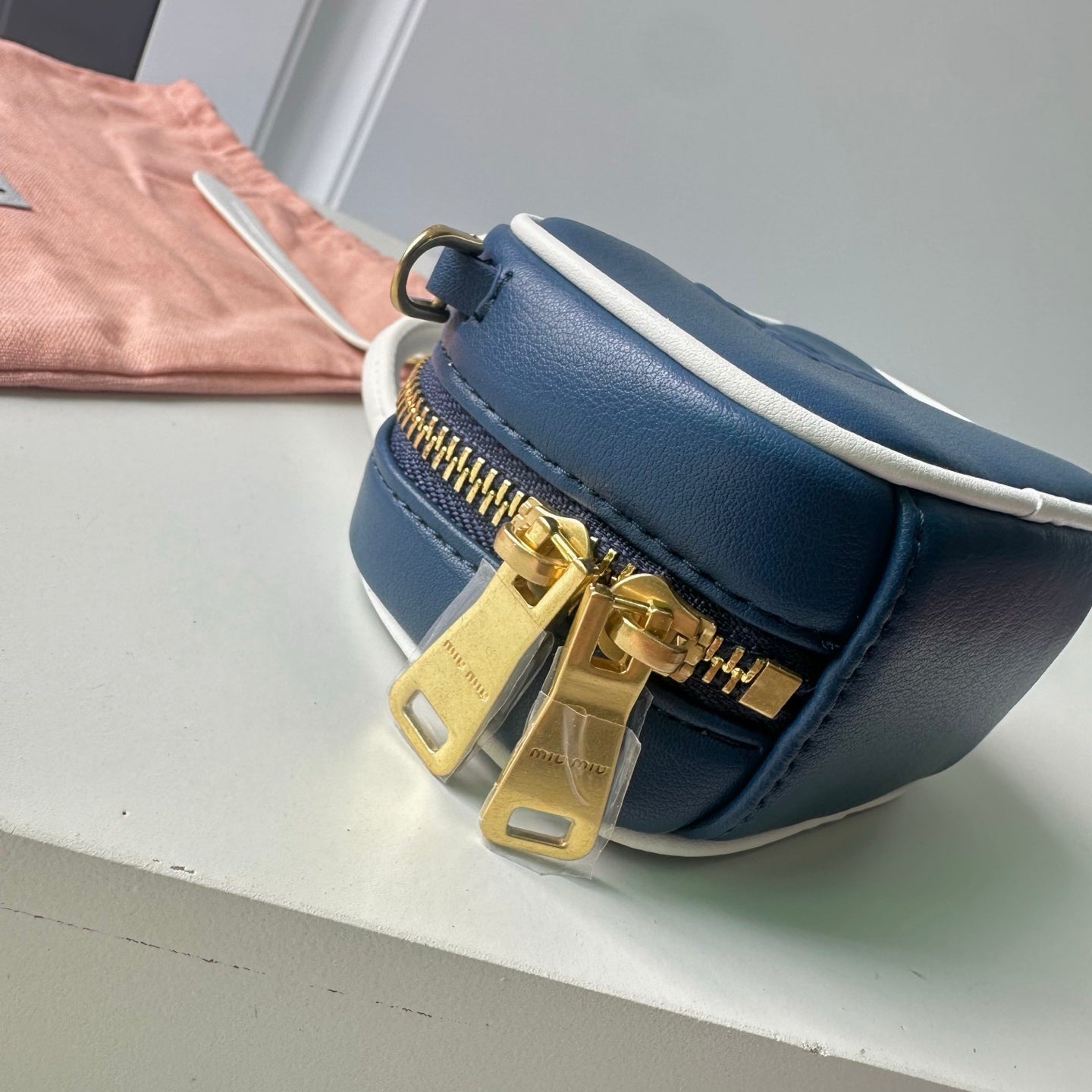 B1P46A164 Popular leather bags