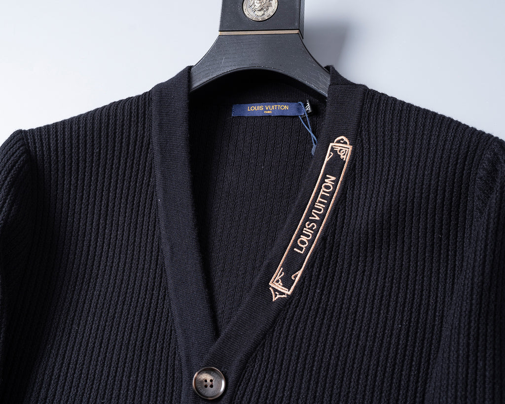 185ZE127U Popular Sweaters