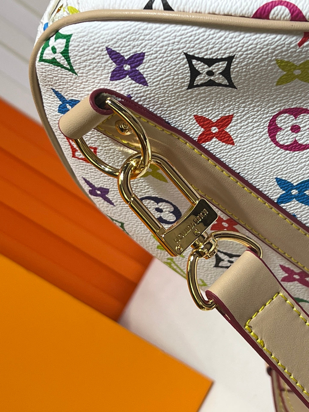 155XE14B Popular  Luggage bags )