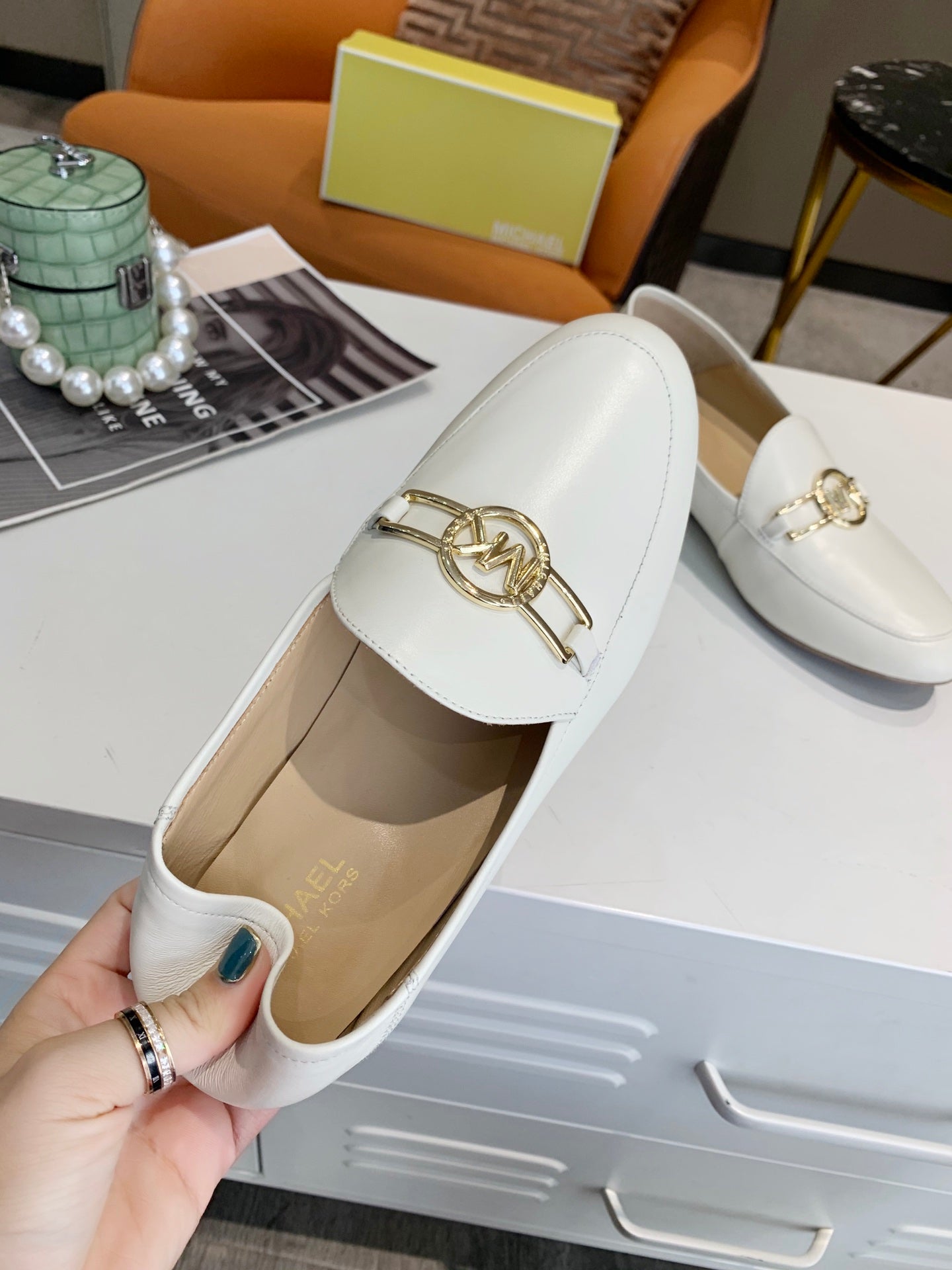 2105QA185Z Popular high-quality leather shoes
