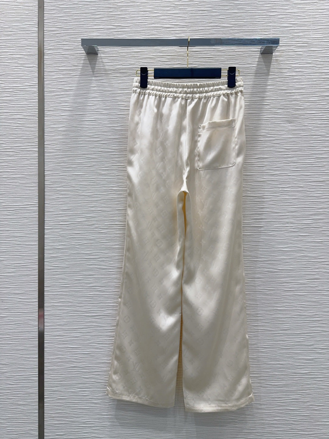 U2X56E24 Popular Pants