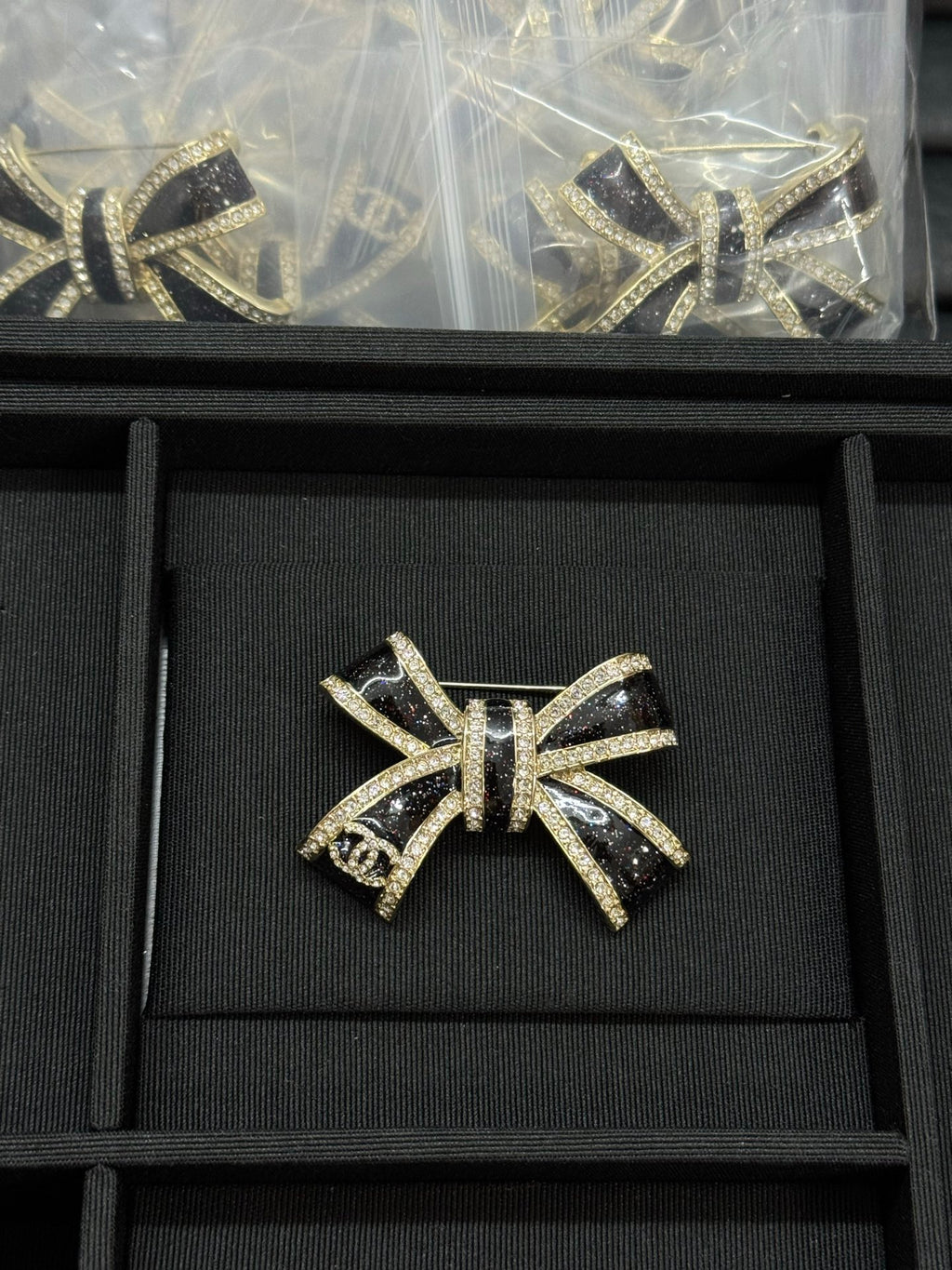 15ZC5X Popular Brooch