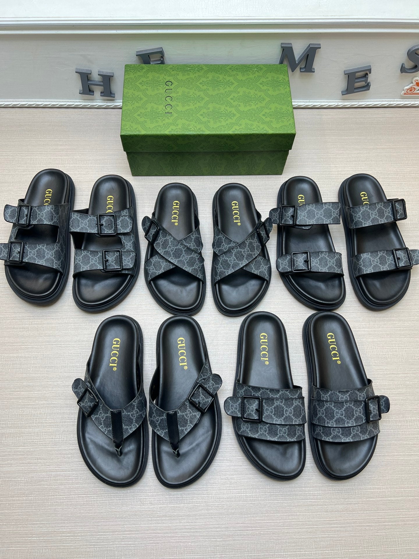 54B92Z Popular slippers