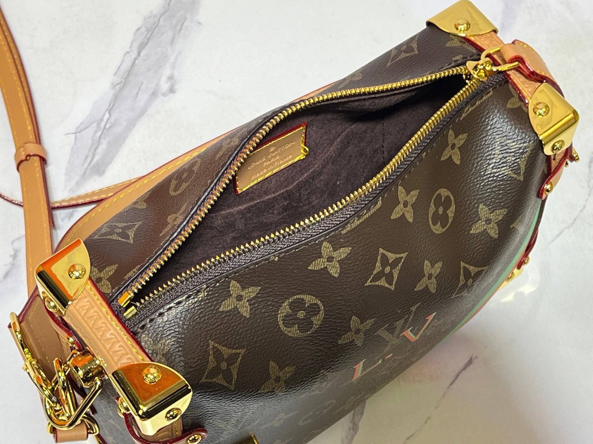 155NE19B Popular leather bag