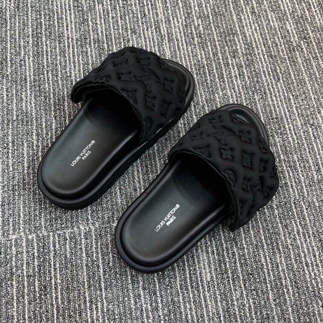 5QE13Z Popular Slippers